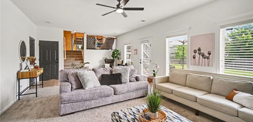 8905 N Essex Drive, Kansas City, MO 64156