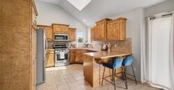 8905 N Essex Drive, Kansas City, MO 64156