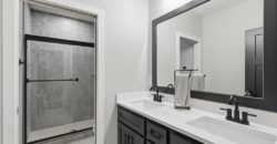 14790 Thousand Oaks Place, Parkville, MO 64152