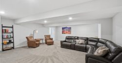 14790 Thousand Oaks Place, Parkville, MO 64152