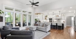 14790 Thousand Oaks Place, Parkville, MO 64152