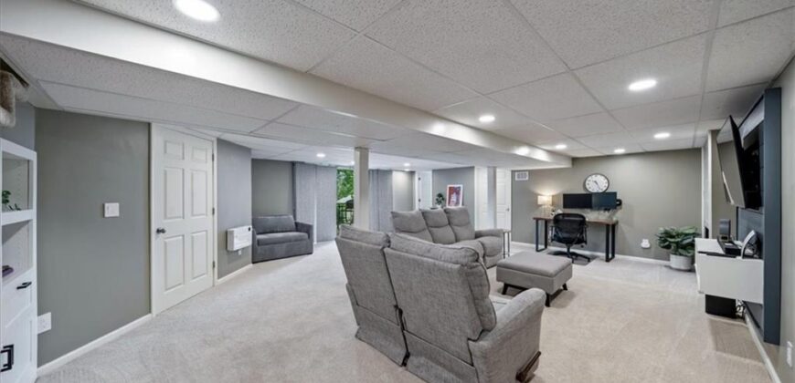 6109 N Lenox Avenue, Kansas City, MO 64151