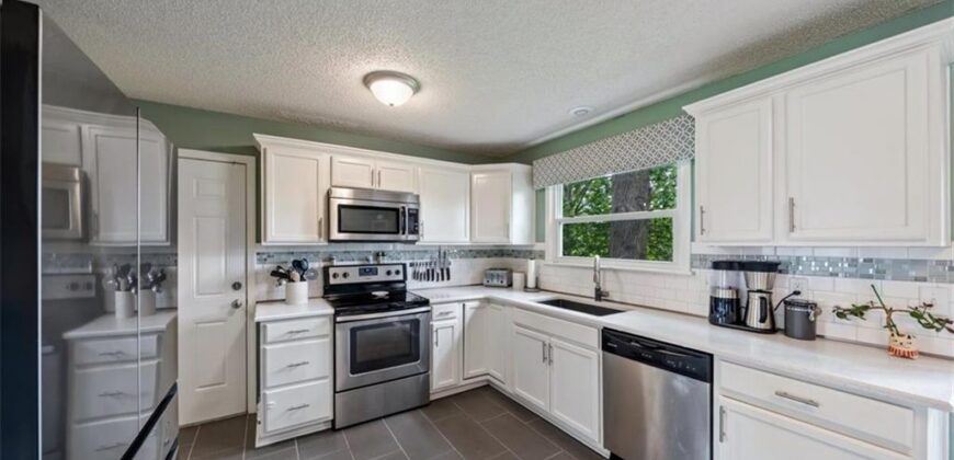 6109 N Lenox Avenue, Kansas City, MO 64151