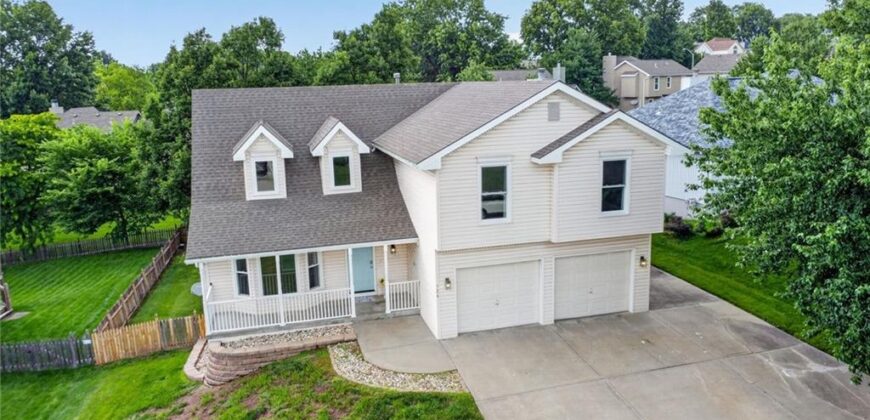724 N Plum Rose Drive, Liberty, MO 64068