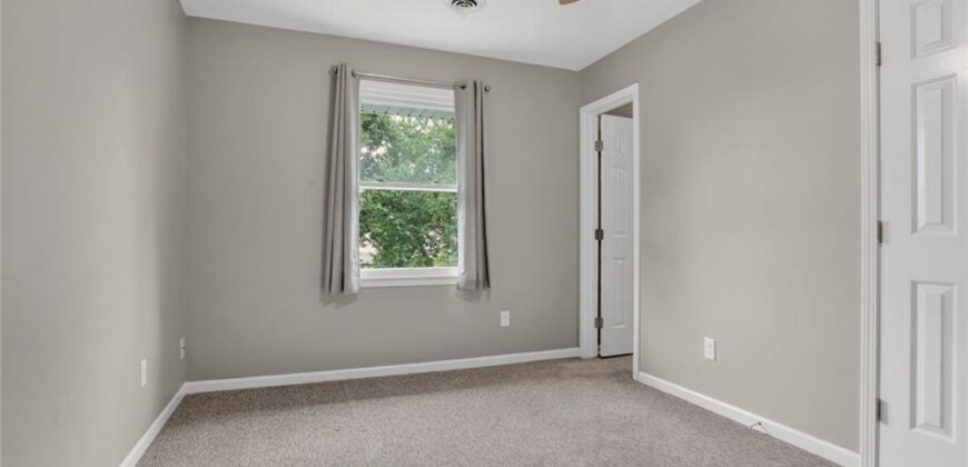 724 N Plum Rose Drive, Liberty, MO 64068
