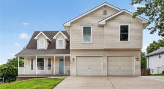 724 N Plum Rose Drive, Liberty, MO 64068