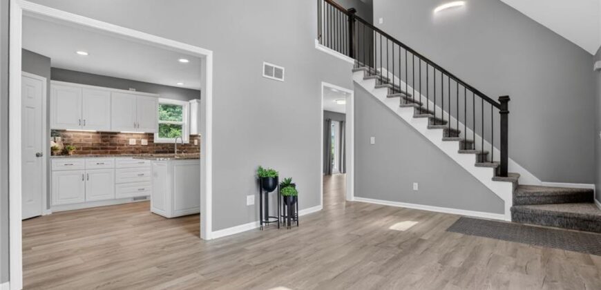 724 N Plum Rose Drive, Liberty, MO 64068