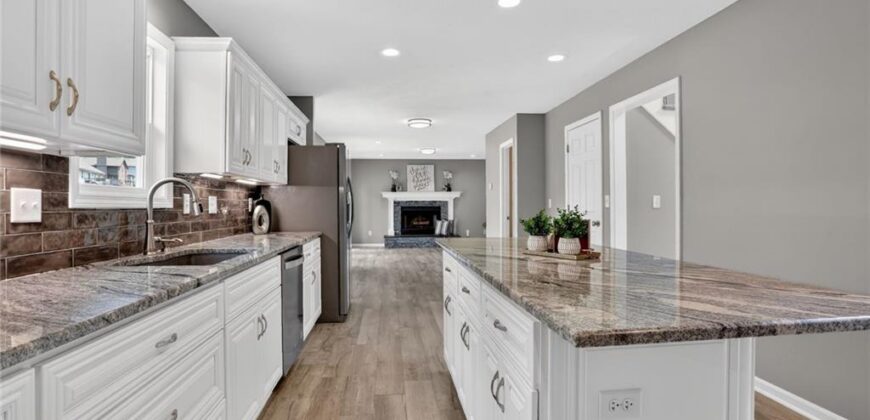 724 N Plum Rose Drive, Liberty, MO 64068