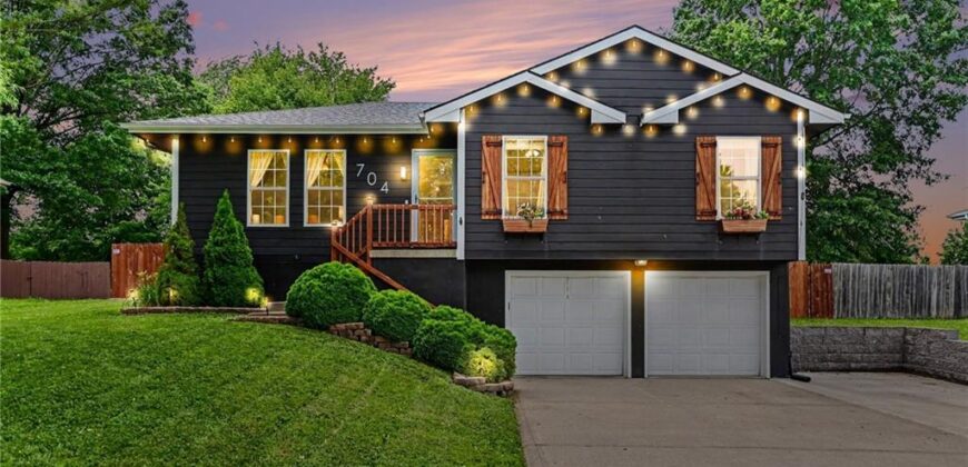 704 Woodson Street, Kearney, MO 64060