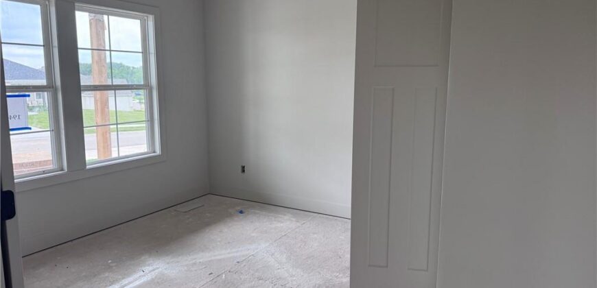 1945 Longview Drive, Liberty, MO 64068