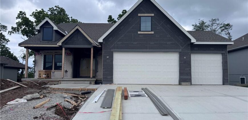 1945 Longview Drive, Liberty, MO 64068