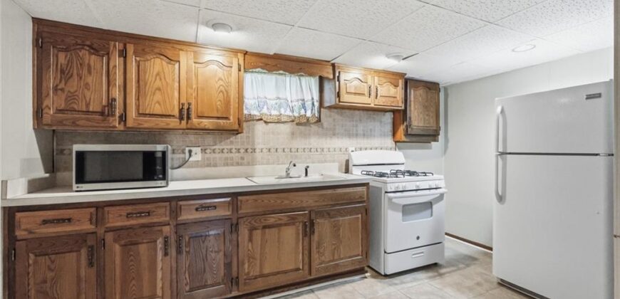 3815 NE 51st Terrace, Kansas City, MO 64119