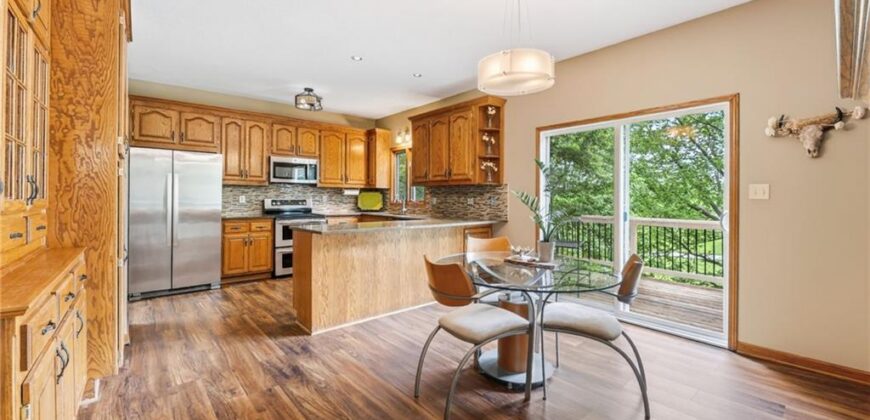 7608 NW Roberts Road, Weatherby Lake, MO 64152