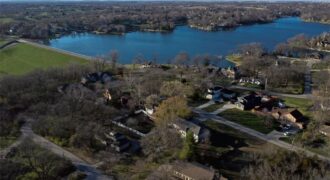 7608 NW Roberts Road, Weatherby Lake, MO 64152