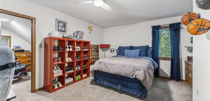 7608 NW Roberts Road, Weatherby Lake, MO 64152