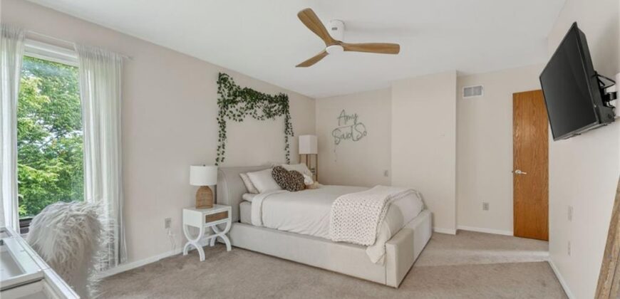 7608 NW Roberts Road, Weatherby Lake, MO 64152