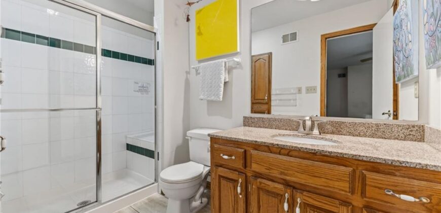 7608 NW Roberts Road, Weatherby Lake, MO 64152