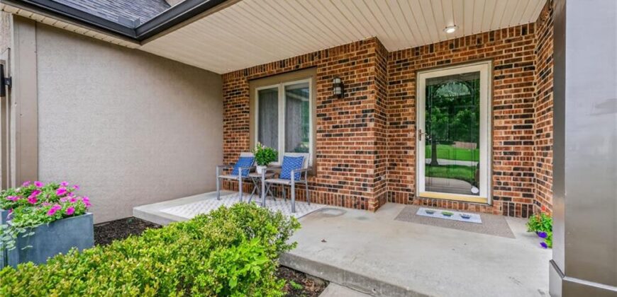 7608 NW Roberts Road, Weatherby Lake, MO 64152