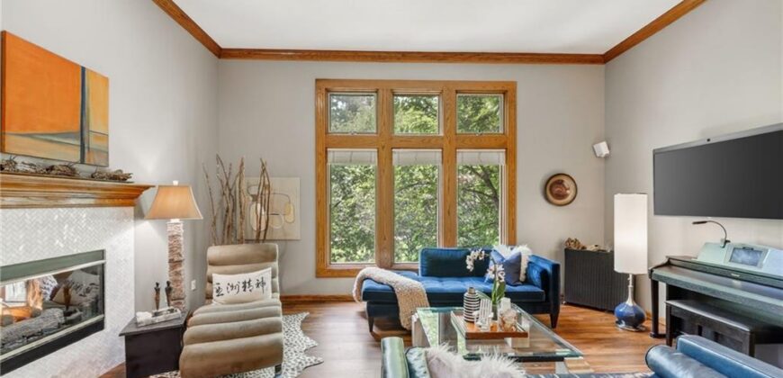 7608 NW Roberts Road, Weatherby Lake, MO 64152