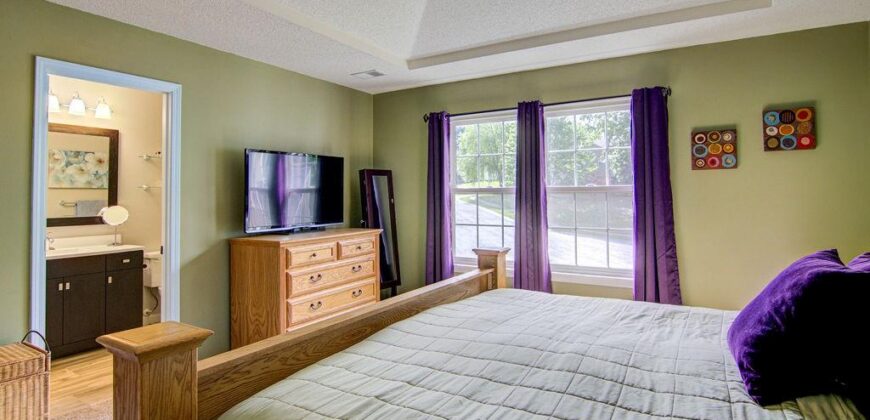 1108 NW 71st Court, Kansas City, MO 64118