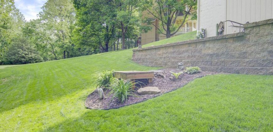 1108 NW 71st Court, Kansas City, MO 64118