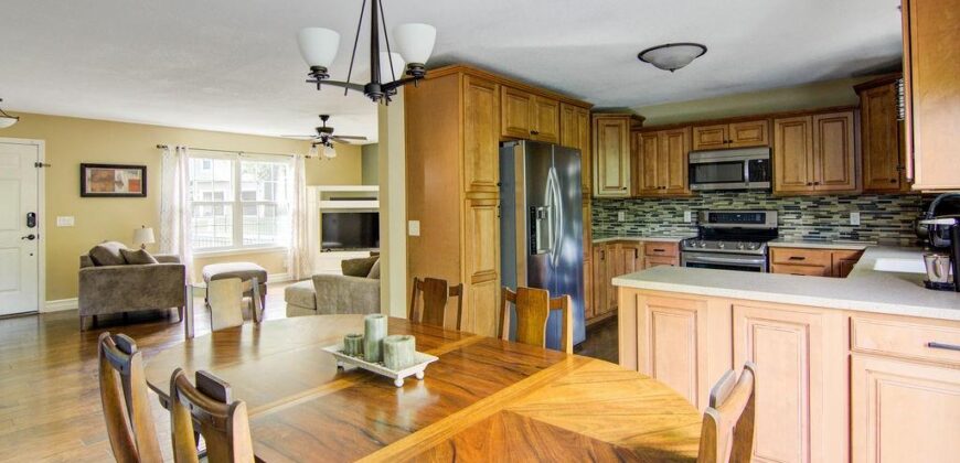 1108 NW 71st Court, Kansas City, MO 64118