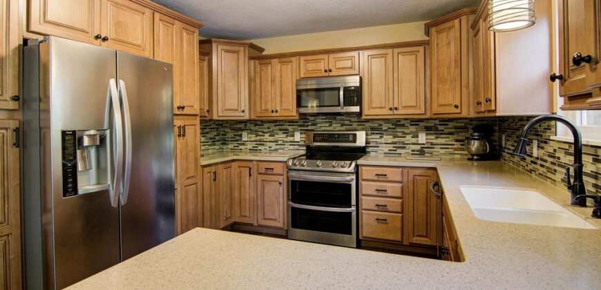 1108 NW 71st Court, Kansas City, MO 64118