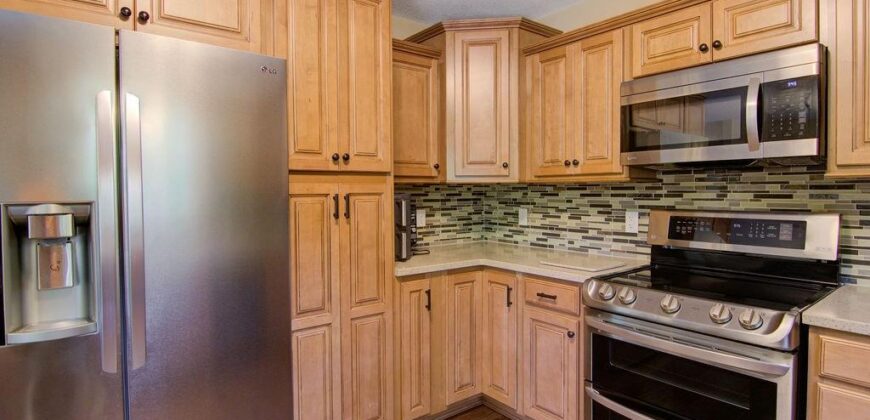 1108 NW 71st Court, Kansas City, MO 64118