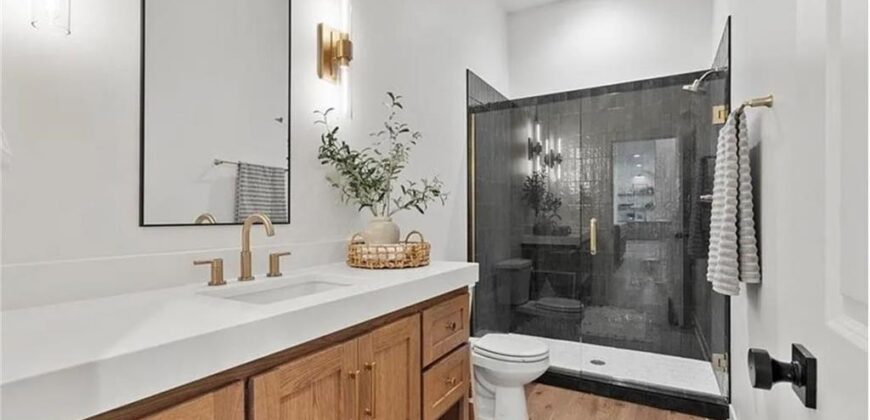 4749 NW Sienna Ridge, Riverside, MO 64150