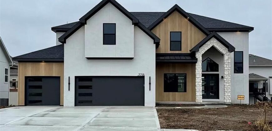 4749 NW Sienna Ridge, Riverside, MO 64150