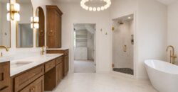 5695 Thousand Oaks Drive, Parkville, MO 64152