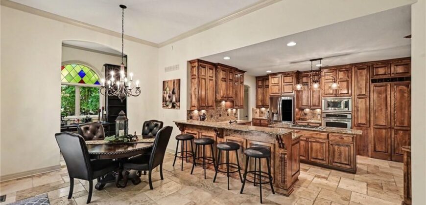 6104 Timberidge Court, Parkville, MO 64152