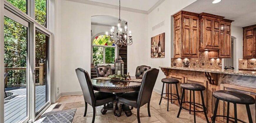 6104 Timberidge Court, Parkville, MO 64152