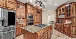 6104 Timberidge Court, Parkville, MO 64152