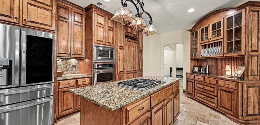 6104 Timberidge Court, Parkville, MO 64152