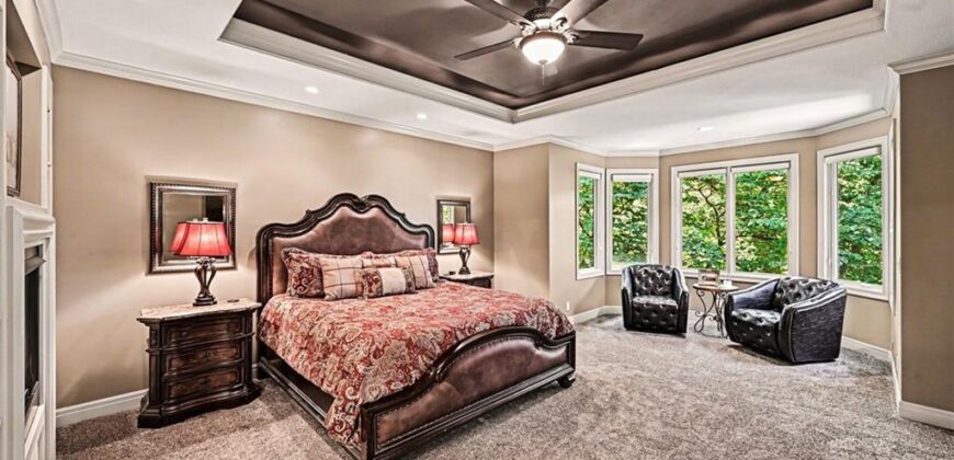6104 Timberidge Court, Parkville, MO 64152