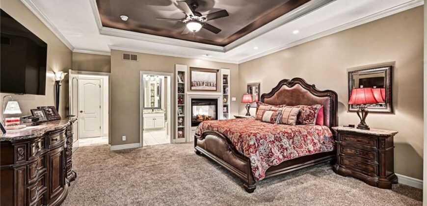 6104 Timberidge Court, Parkville, MO 64152