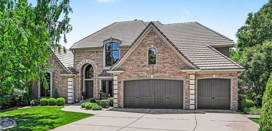 6104 Timberidge Court, Parkville, MO 64152