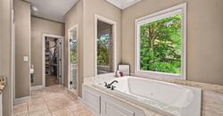 6104 Timberidge Court, Parkville, MO 64152