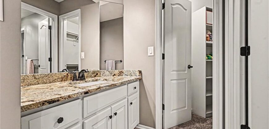 6104 Timberidge Court, Parkville, MO 64152