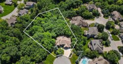 6104 Timberidge Court, Parkville, MO 64152