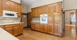 7809 N Revere Drive, Kansas City, MO 64151