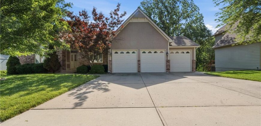 7809 N Revere Drive, Kansas City, MO 64151
