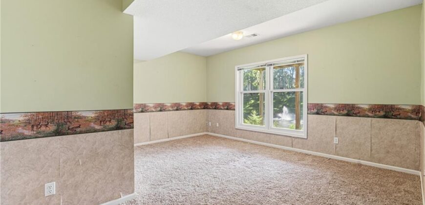 7809 N Revere Drive, Kansas City, MO 64151
