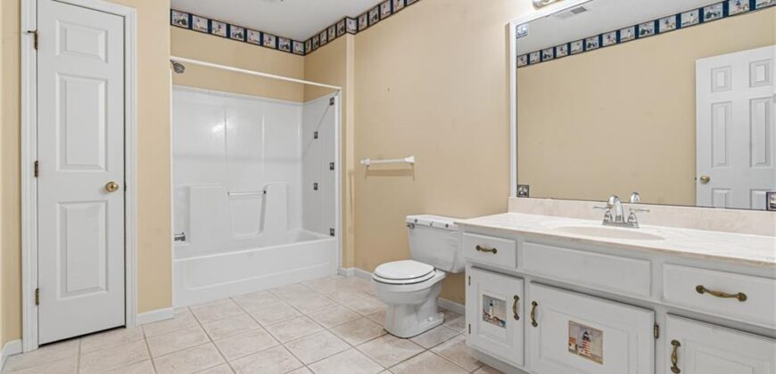 7809 N Revere Drive, Kansas City, MO 64151