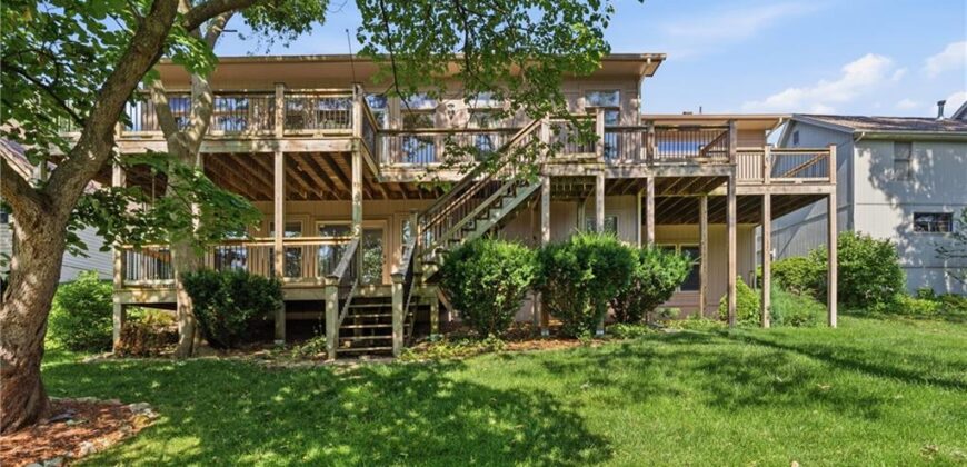 7809 N Revere Drive, Kansas City, MO 64151