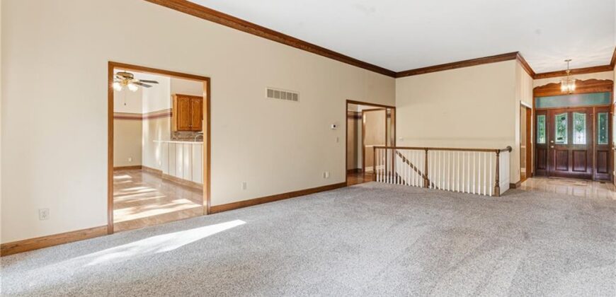 7809 N Revere Drive, Kansas City, MO 64151
