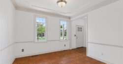9027 N Manning Avenue, Kansas City, MO 64157