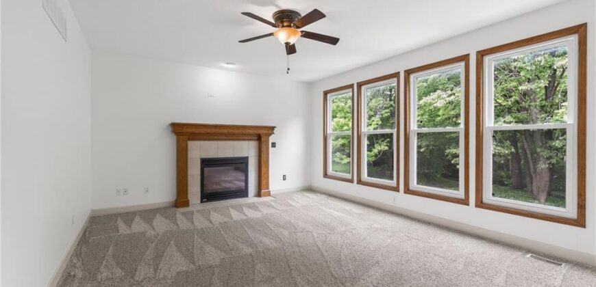 9027 N Manning Avenue, Kansas City, MO 64157