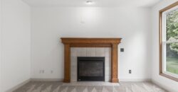 9027 N Manning Avenue, Kansas City, MO 64157